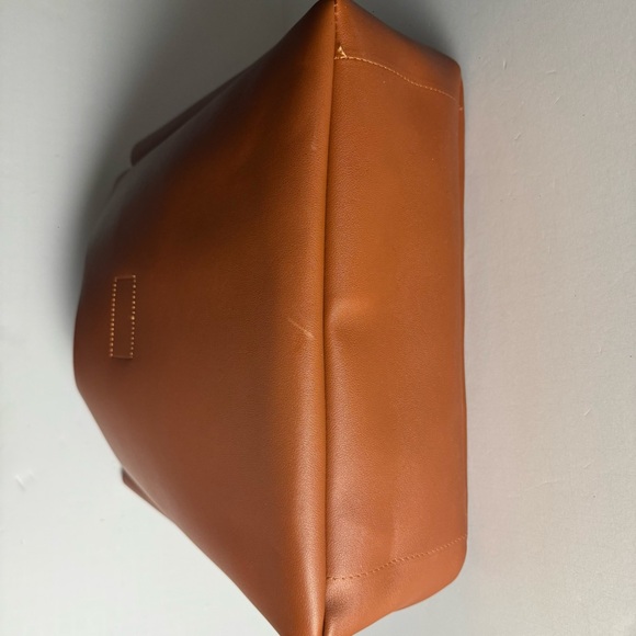 Neiman Marcus Minimalist Brown Leather Shoulder Bag - Picture 8 of 11